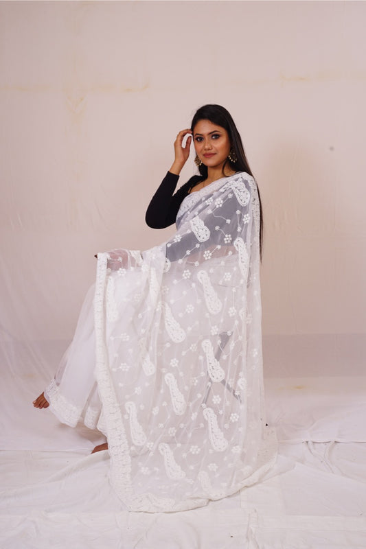 Chickenkari White Kairi Saree nieshfashion